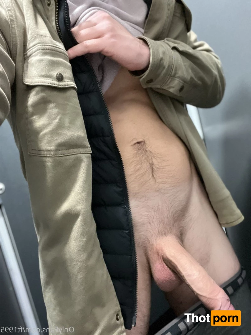 Frankie Thorne 3382224