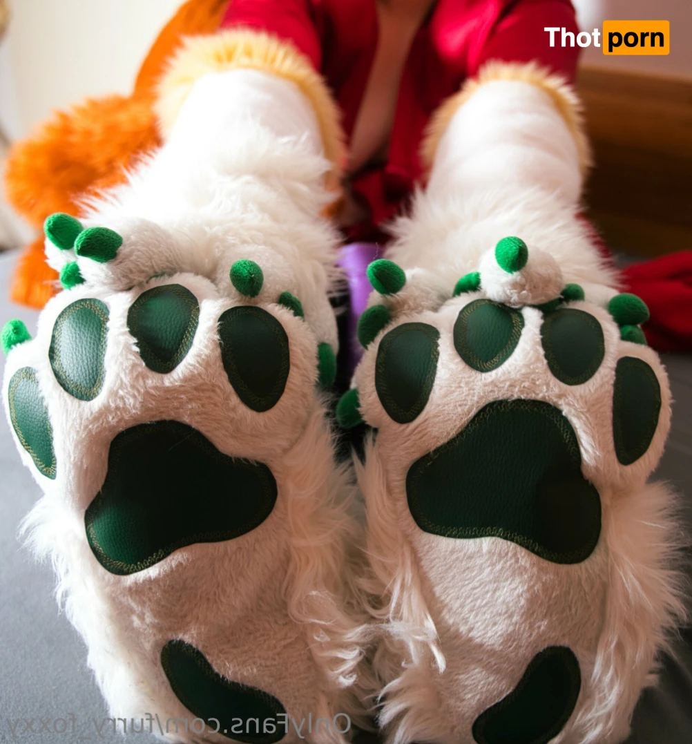 Furry_Foxxy 14132442