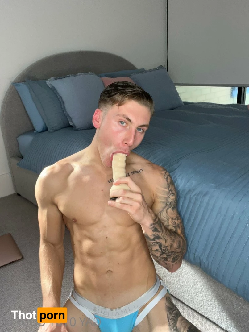 GAY 0161 COUPLE 3417475