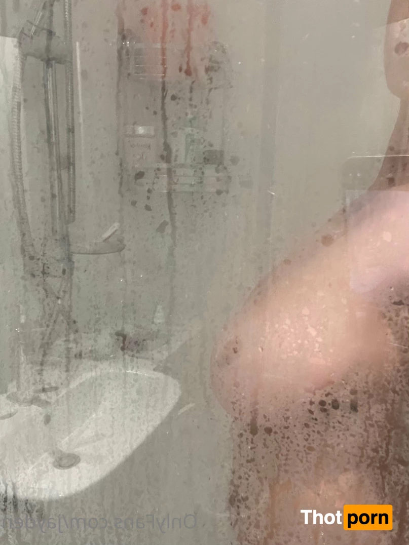 Boobsandthings 5930057