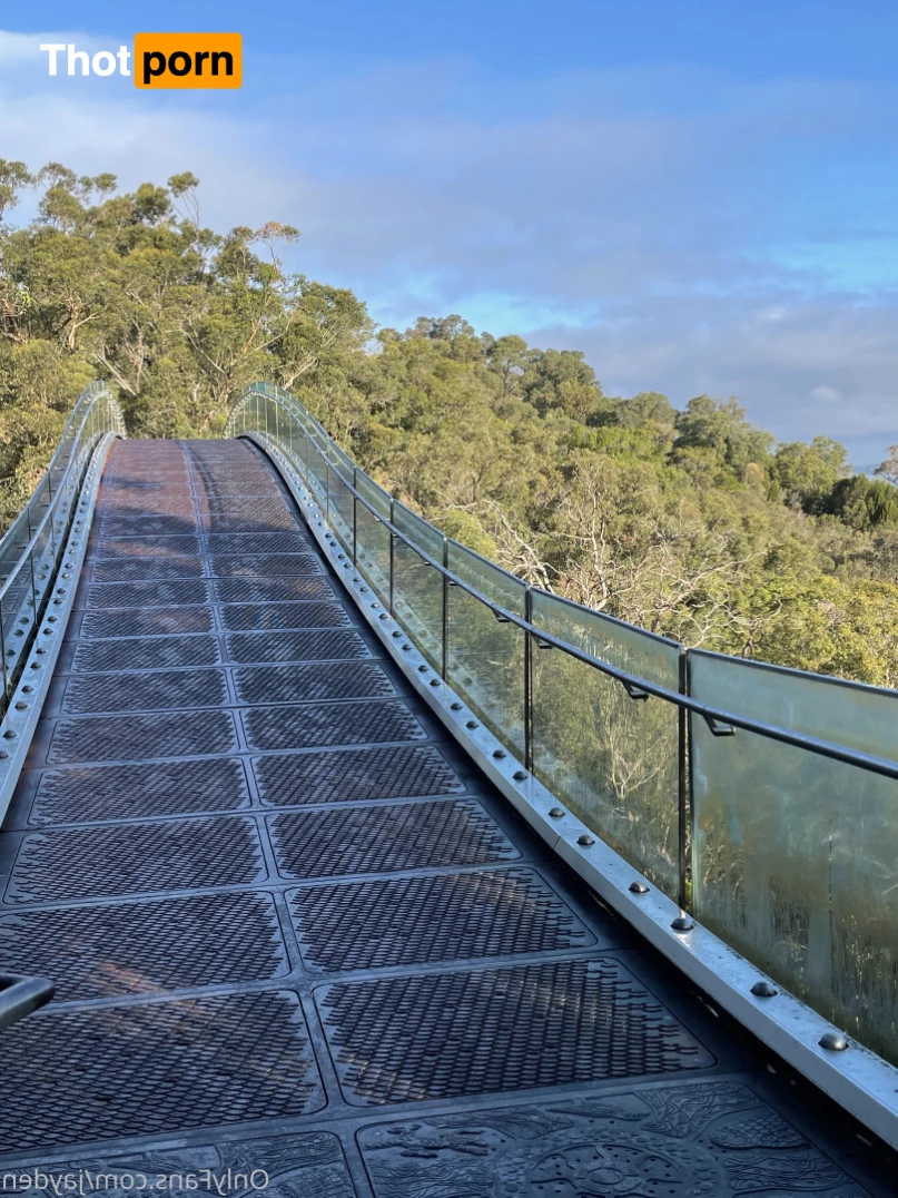 Boobsandthings 5930313