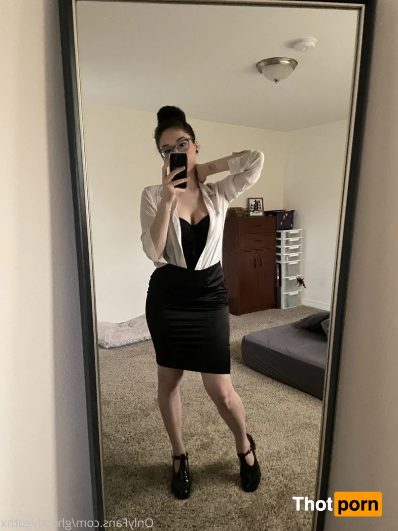 ghostlygothx 3717049