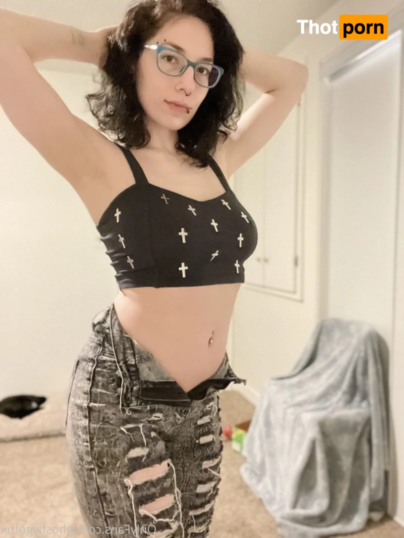 ghostlygothx 3717998