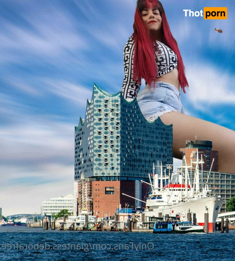 Giantess Vore Debora Free [ giantess.deborafree ] OnlyFans leaked photo  3414858 on Thotporn