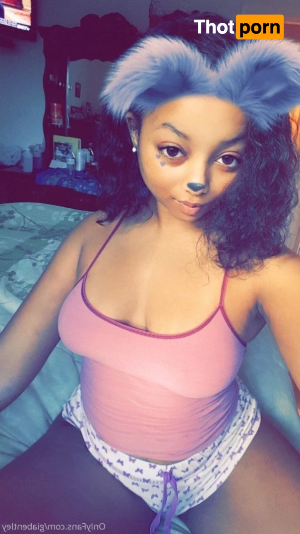 8/14 🎂🎊 CLUB GIA B  FREE 🦋 3309059