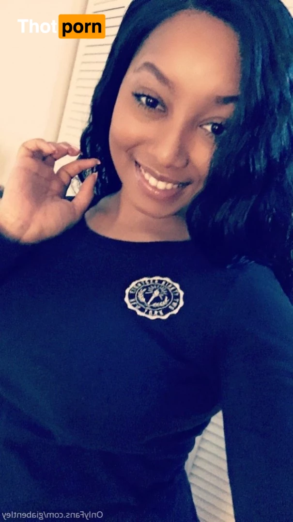 8/14 🎂🎊 CLUB GIA B  FREE 🦋 3309166