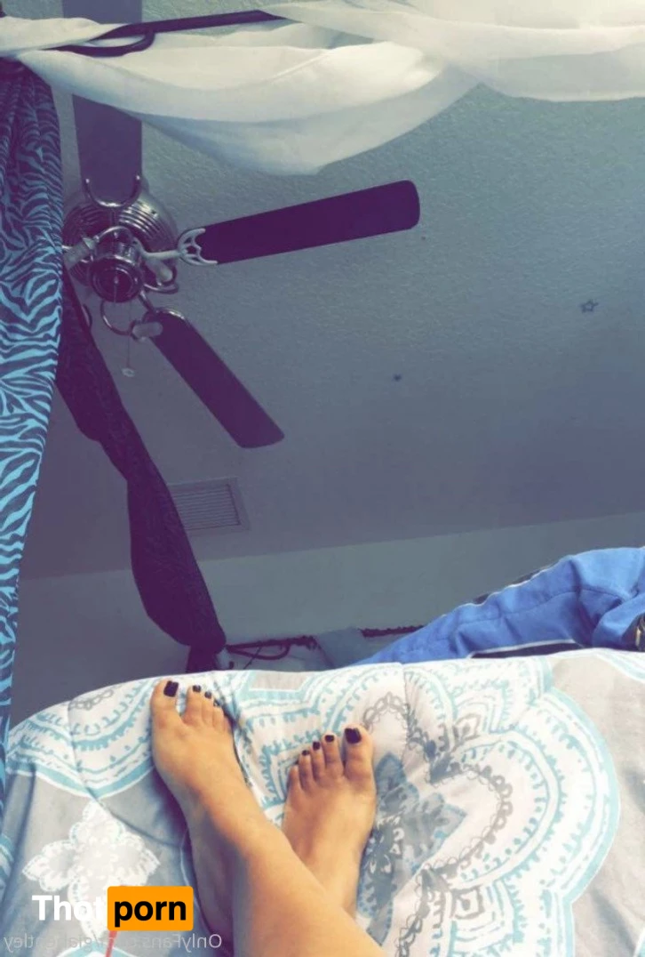 8/14 🎂🎊 CLUB GIA B  FREE 🦋 3309220