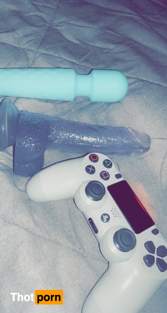 8/14 🎂🎊 CLUB GIA B  FREE 🦋 3309376