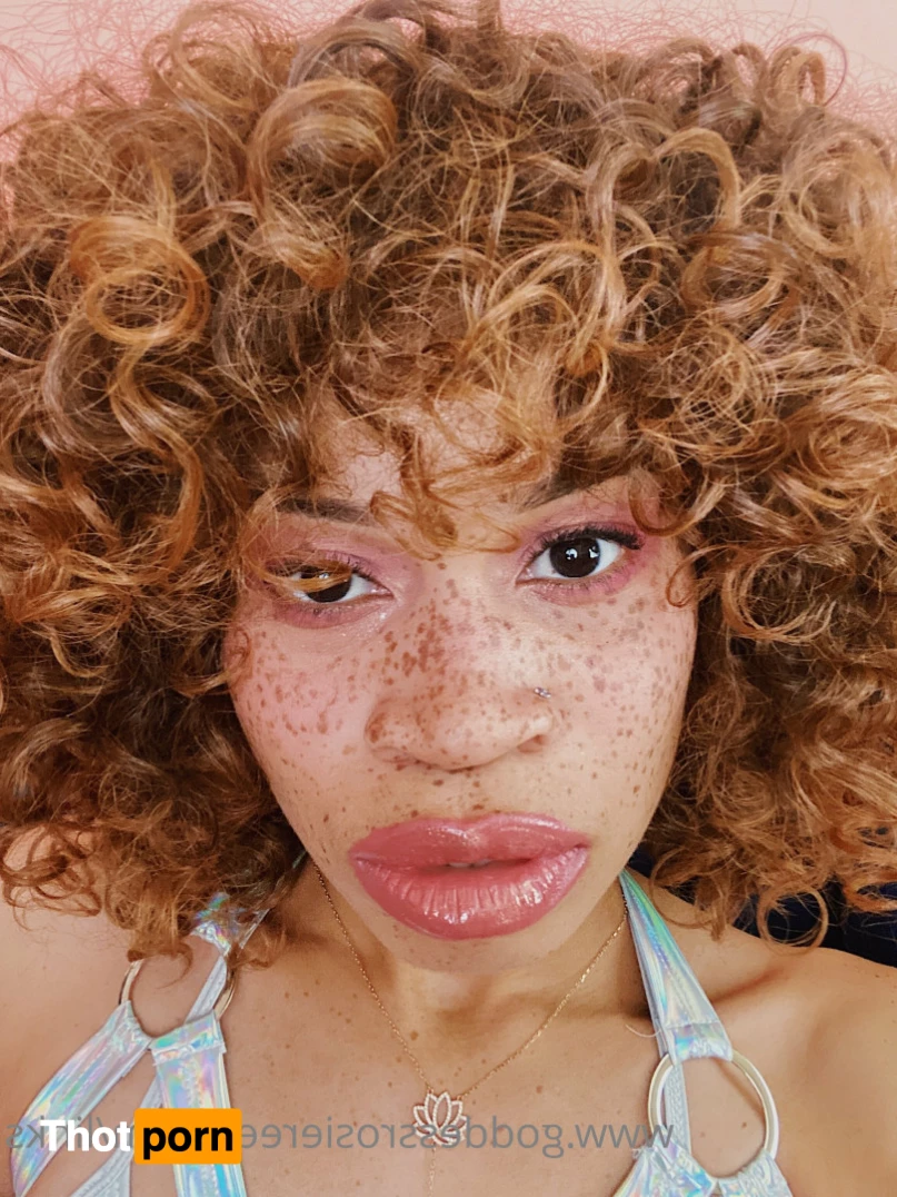 Goddess Rosie Reed 👑 6404004