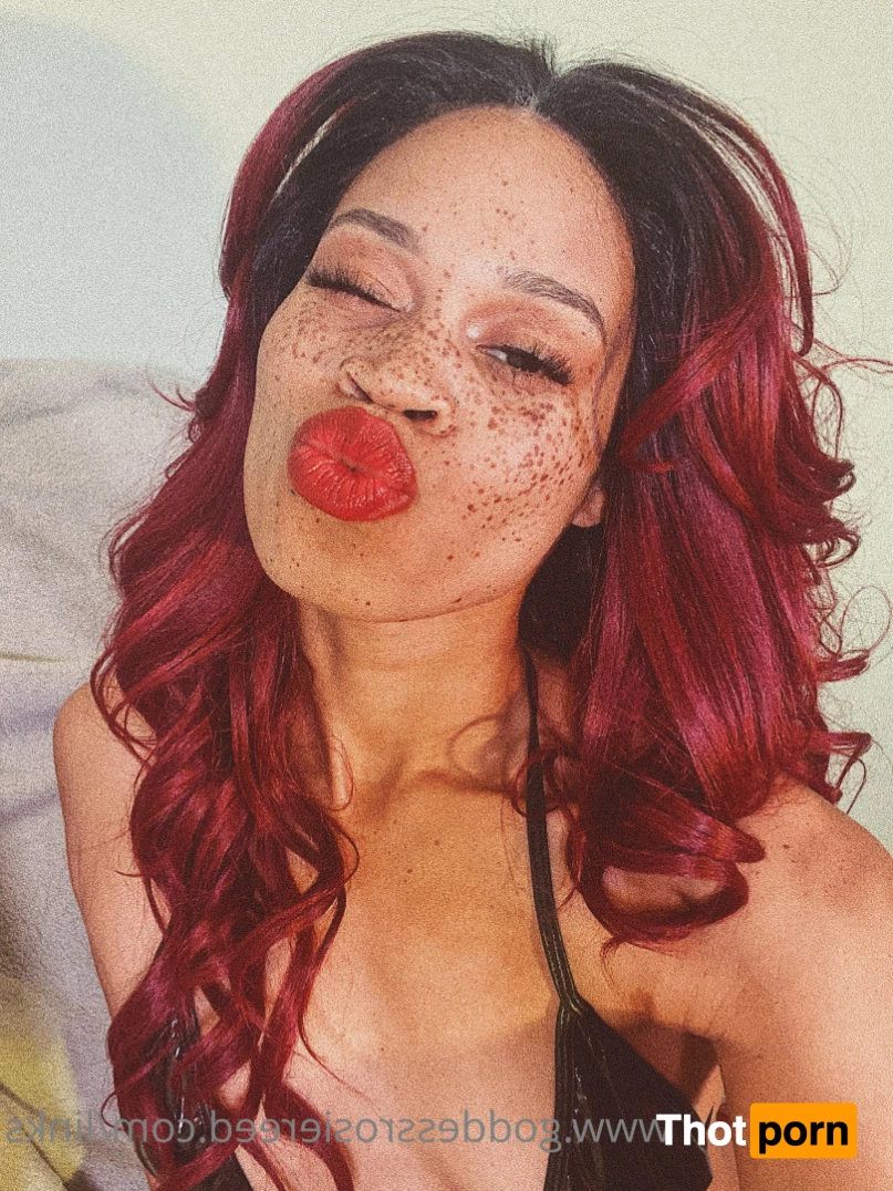 Goddess Rosie Reed 👑 6404036