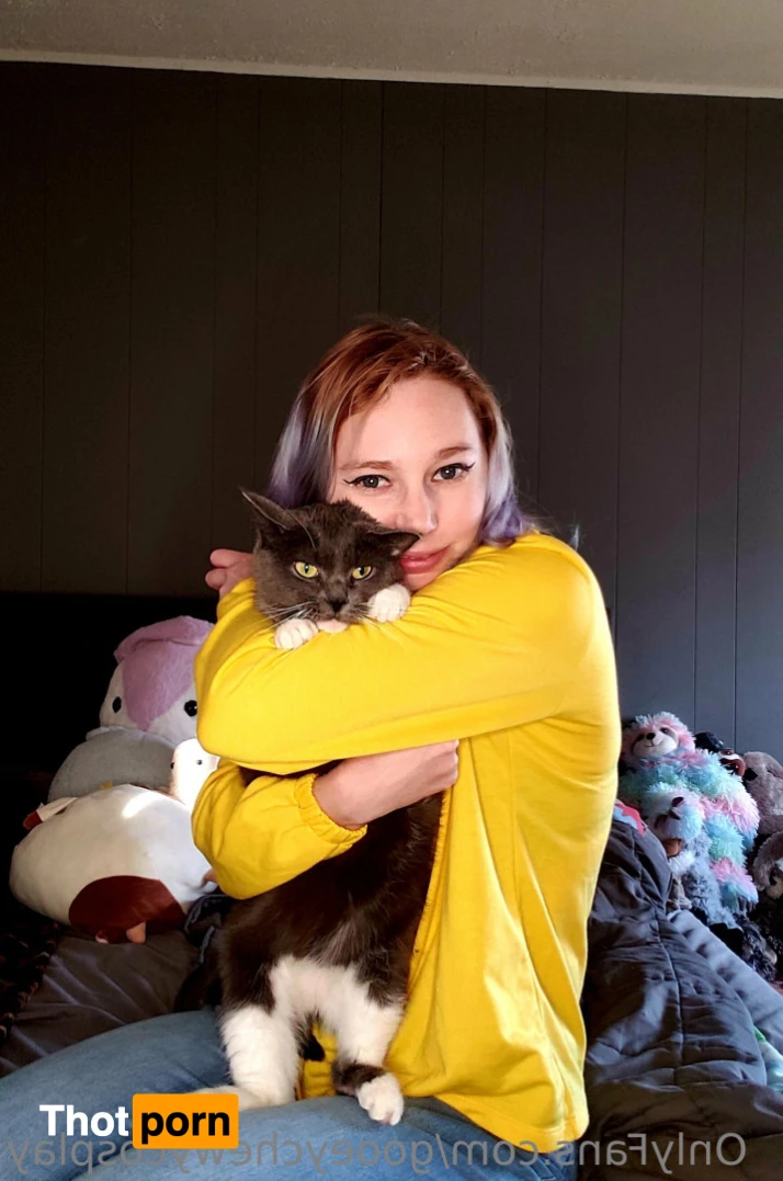 Gooeychewycosplay 9531548