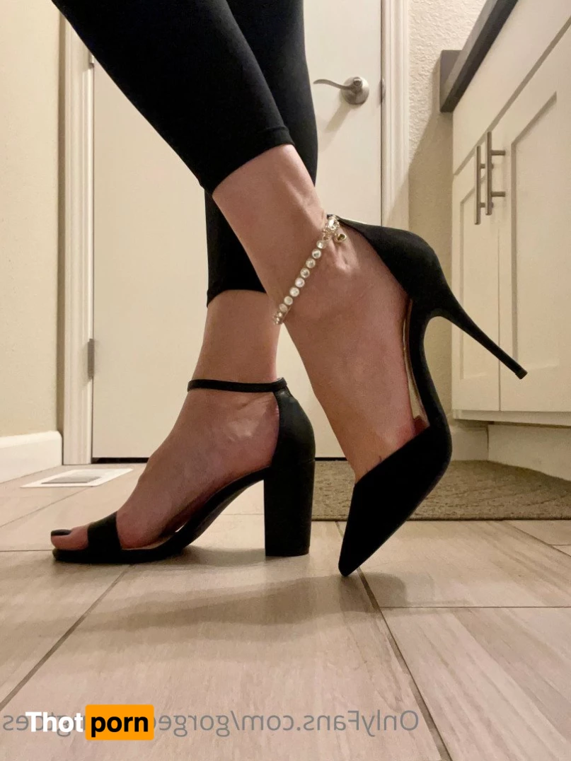 Gorgeous Long Toes 3377248