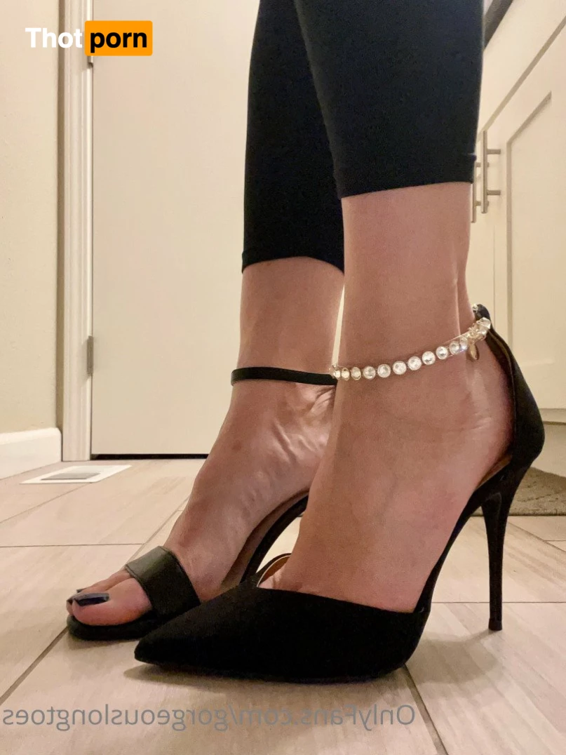 Gorgeous Long Toes 3377369