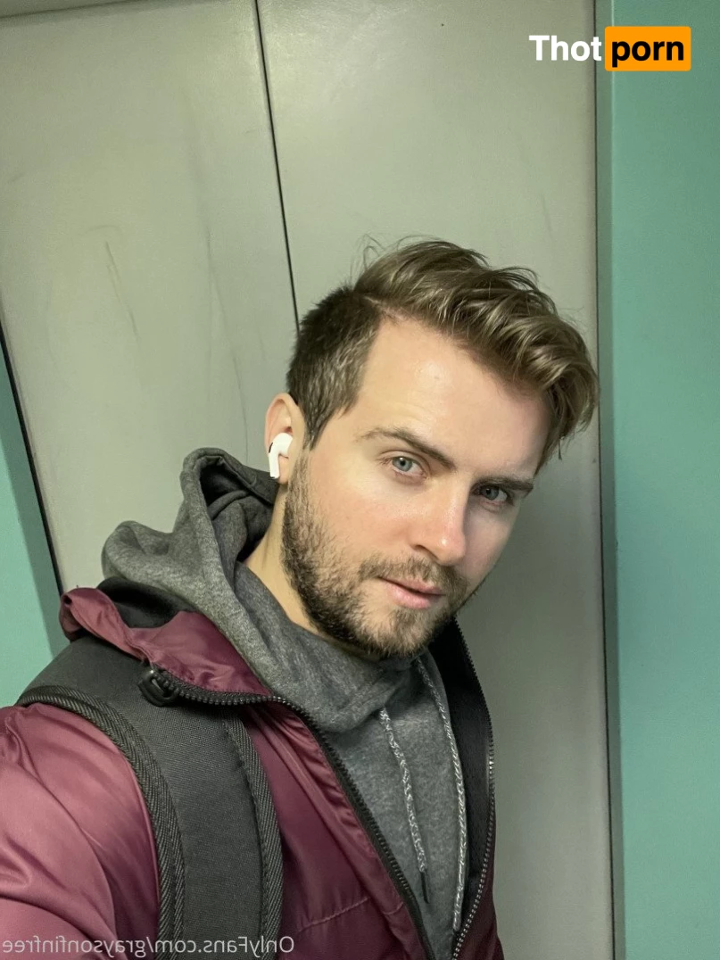 GraysonFinFree 3389783