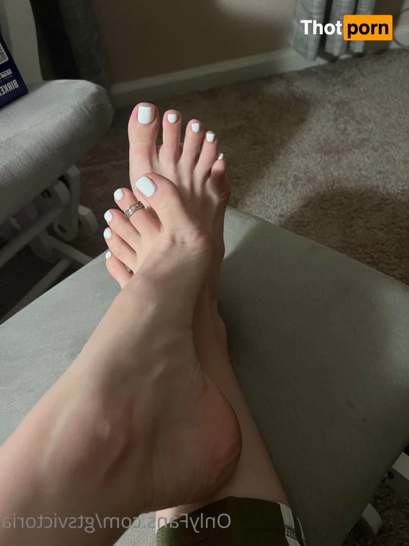 Giantess Goddess Victoria 👑 3354446