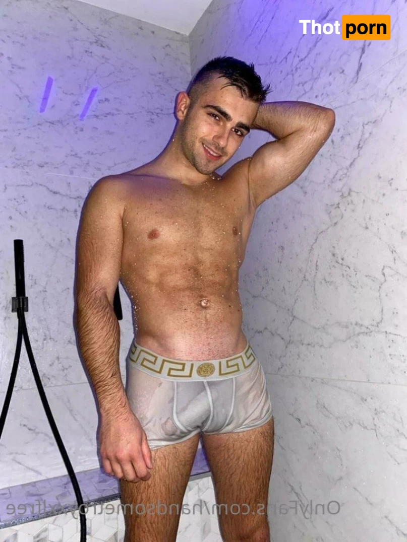 Handsometroyxxlfree 3280098