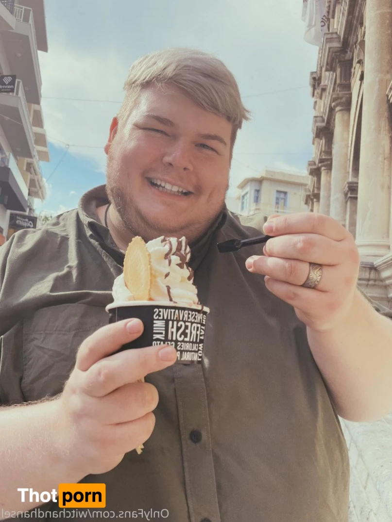 Alice and Hansel 3316753