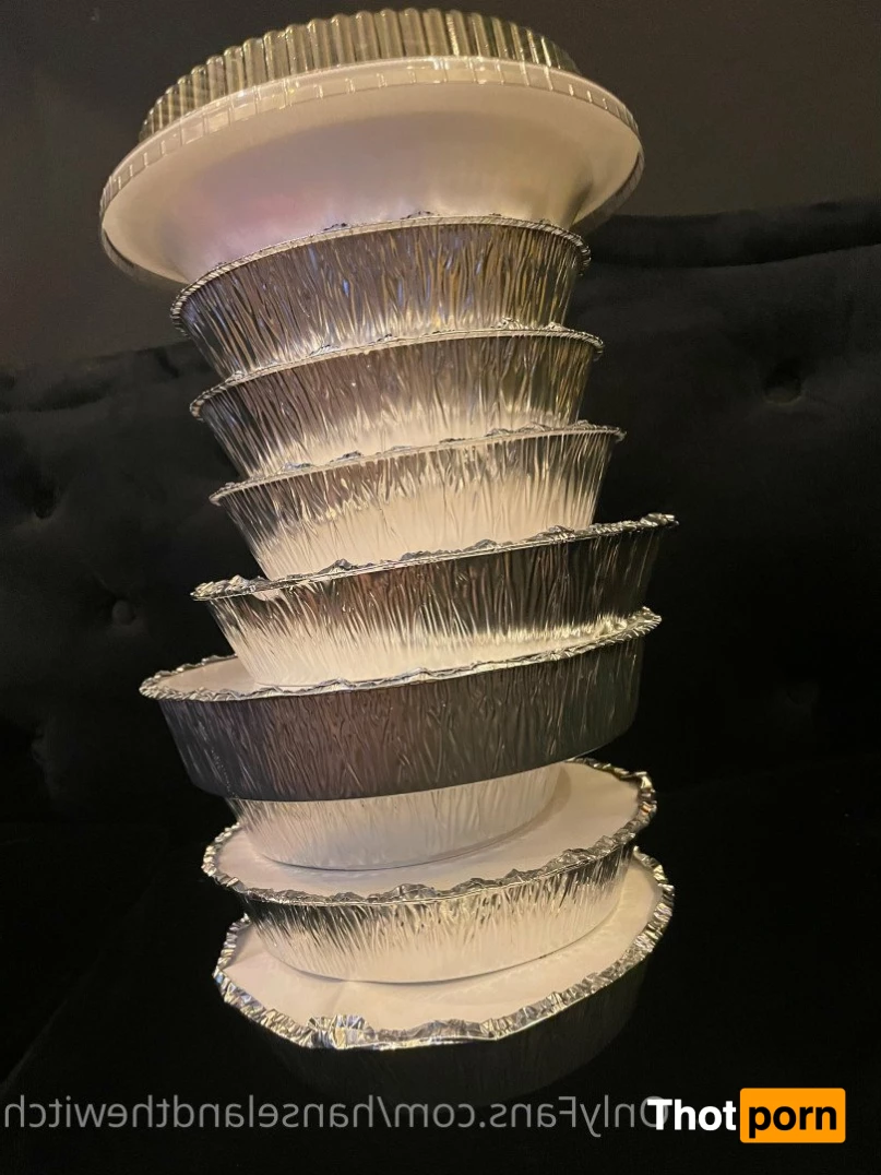 Alice and Hansel 3316769