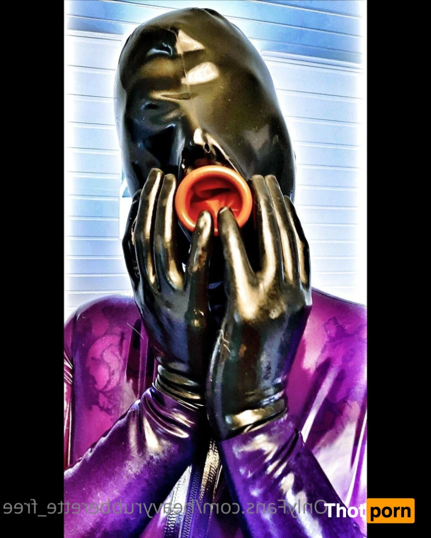 Heavyrubberette_free 12255656