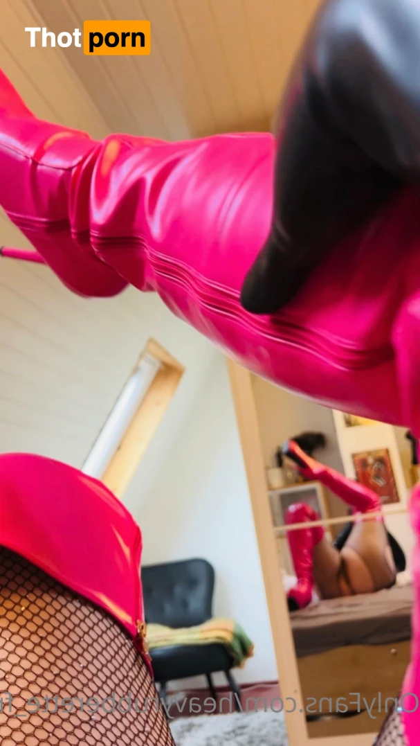 Heavyrubberette_free 12256299