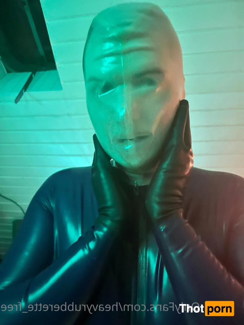 Heavyrubberette_free 12256439