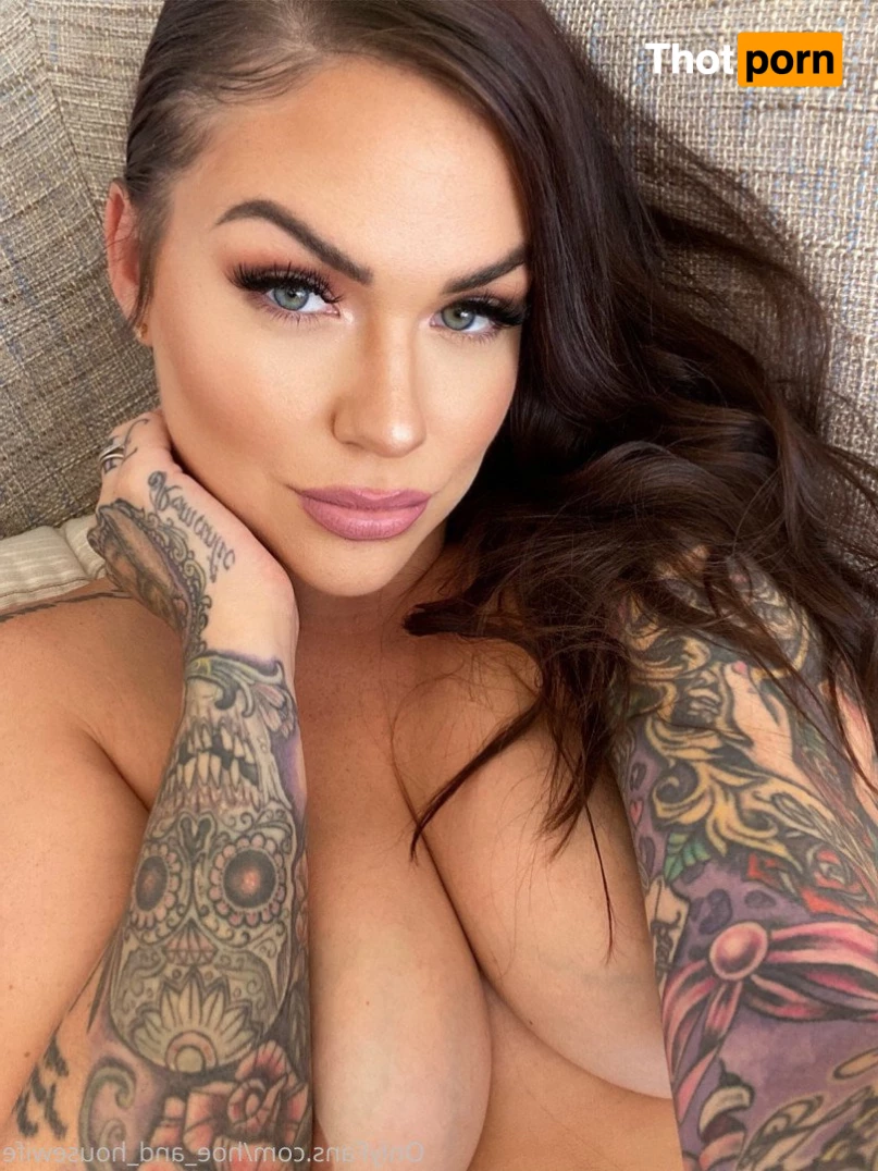 YOUR FAV TWERKER 🍑 3258343