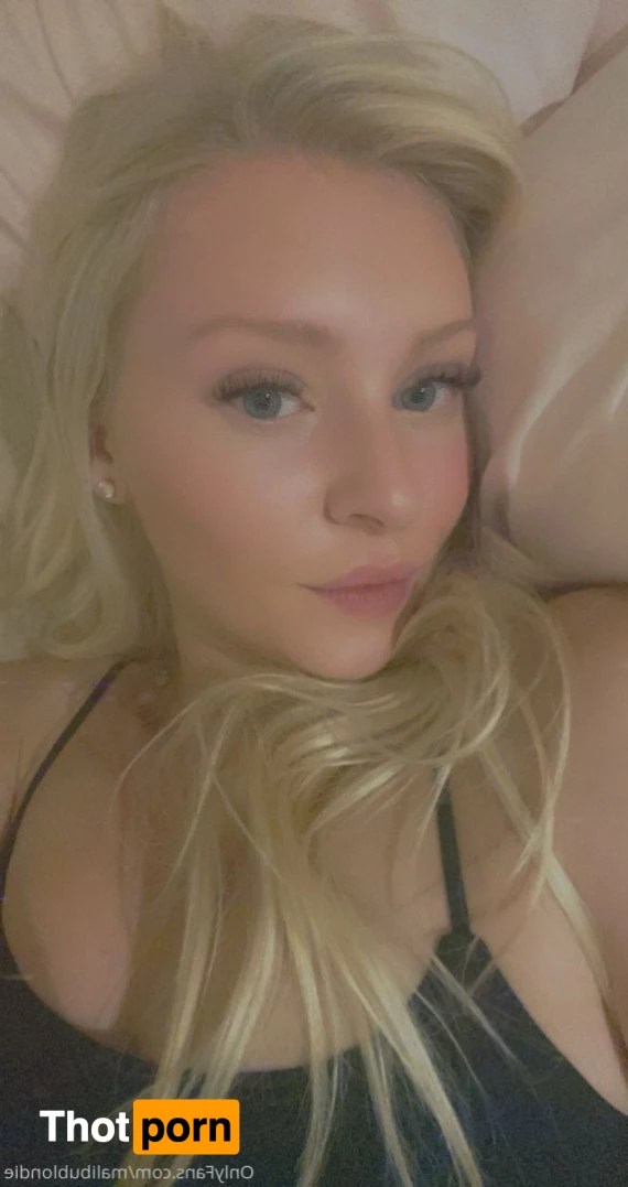 hollyanderson18 3303622