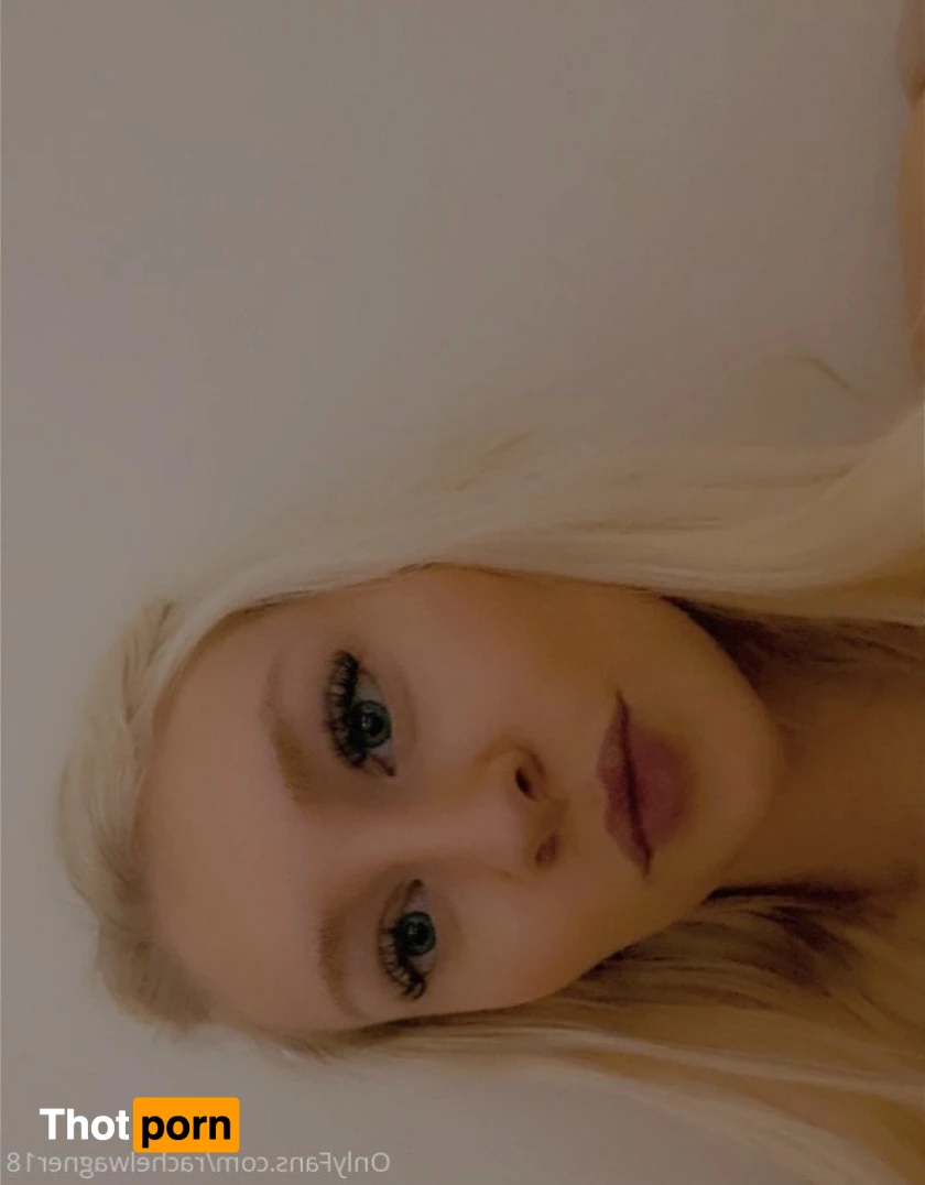 hollyanderson18 3303819