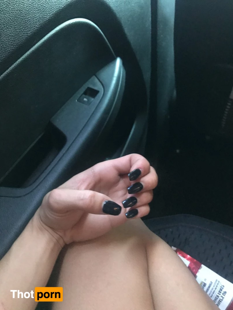 Holly Hendrix 3267818