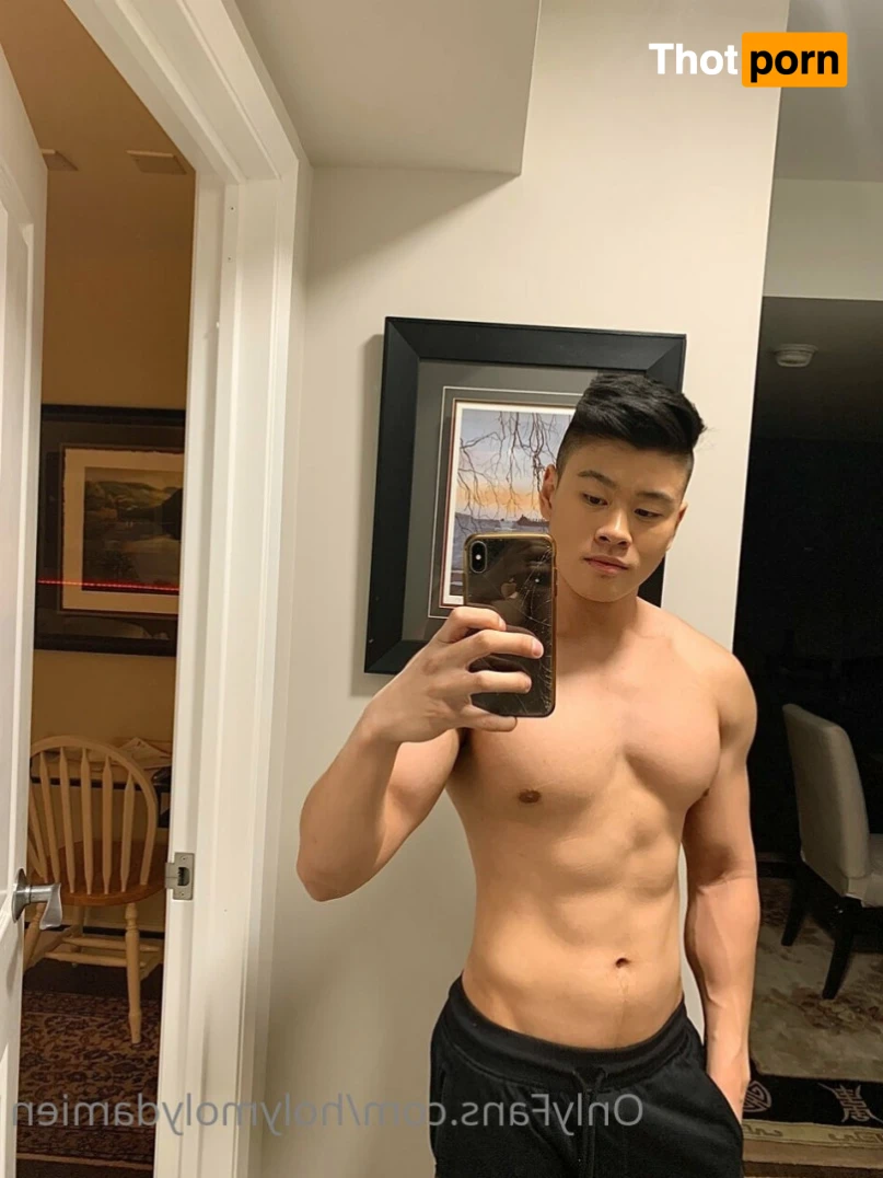 Damien Lou Free 12226813