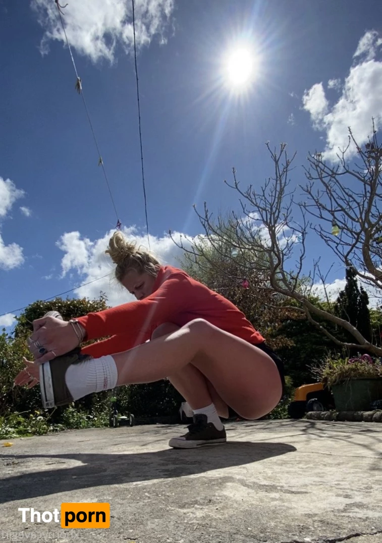 hornycavegirl 3353924