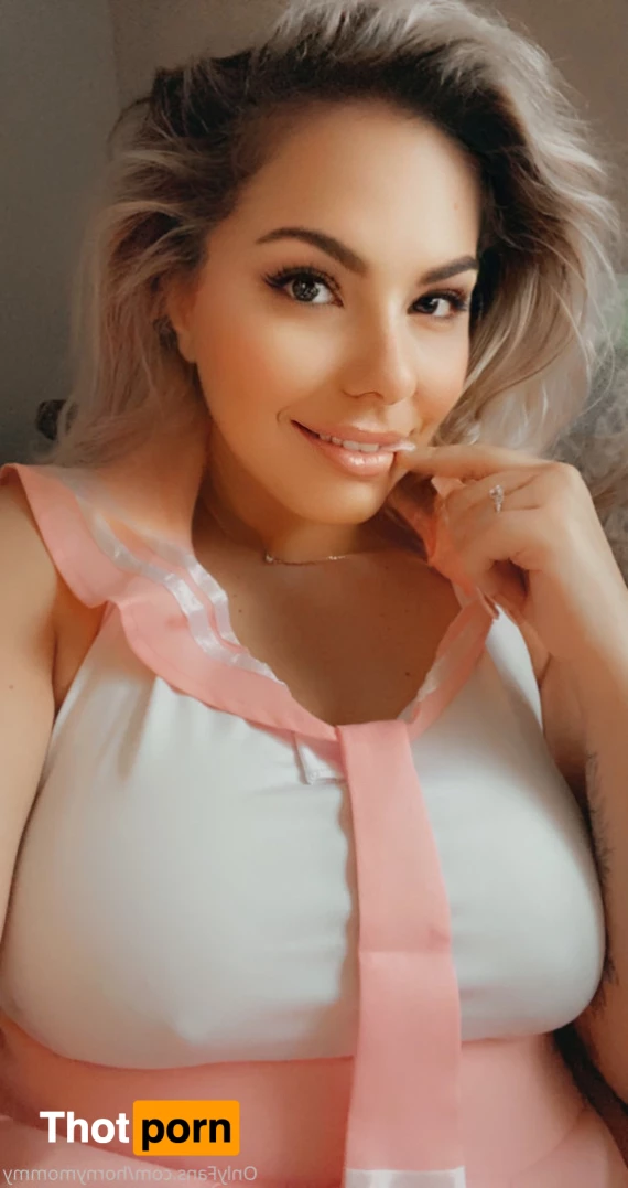 𝗬𝗢𝗨𝗥 𝗡𝗔𝗨𝗚𝗛𝗧𝗬 𝗦𝗧𝗘𝗣-𝗠𝗢𝗠 (31Y/O) 6038127