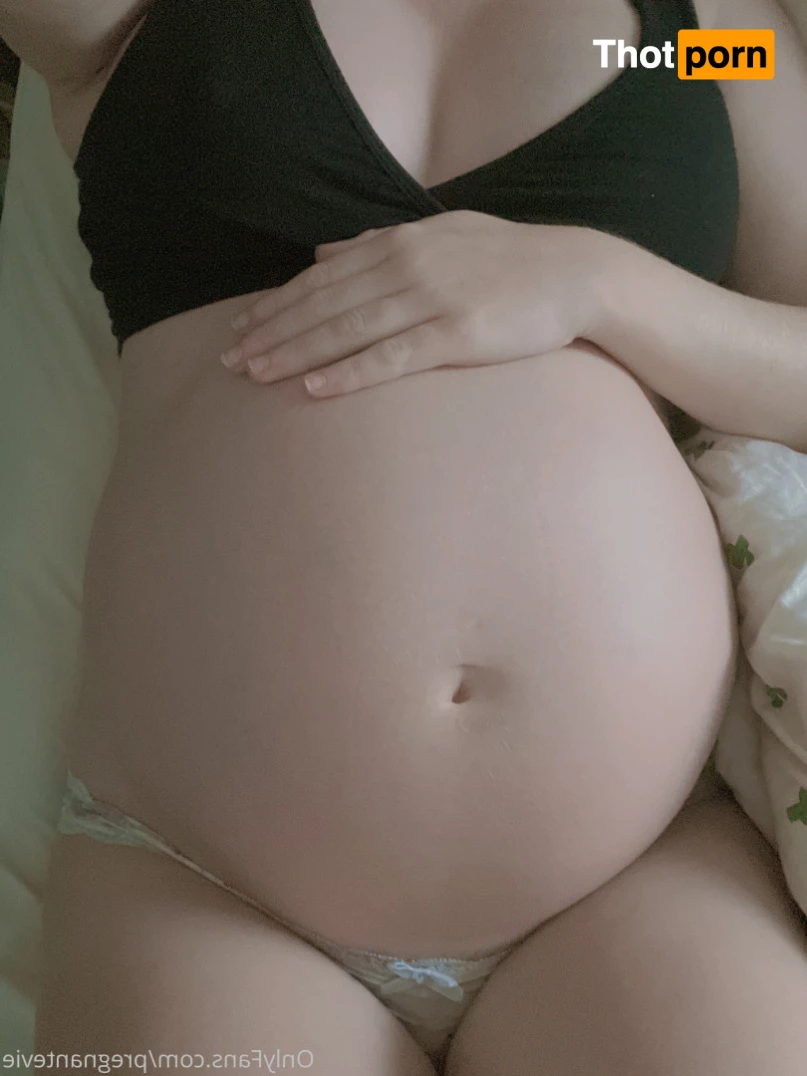 Hot Mom Evie 🥵 5871966