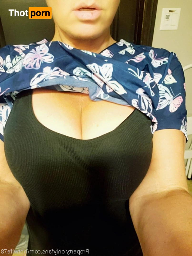 ♋𝐇𝐨𝐭𝐰𝐢𝐟𝐞 𝐕𝐞𝐧𝐞𝐬𝐬𝐚♋ 10317912