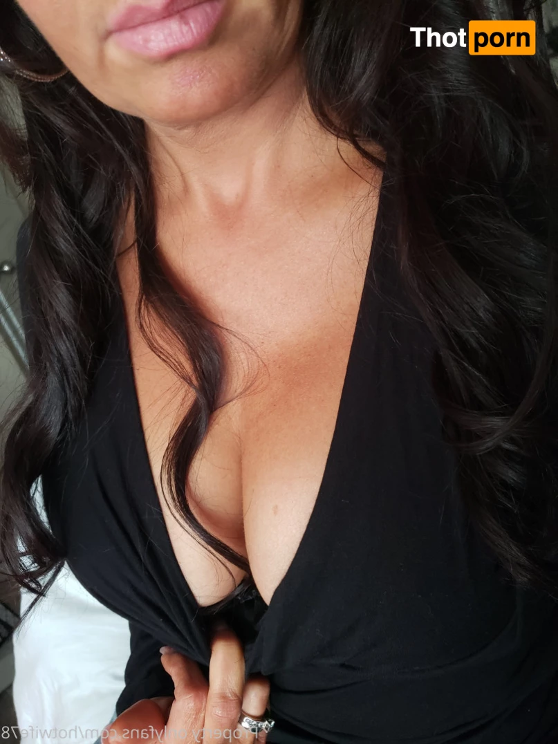 ♋𝐇𝐨𝐭𝐰𝐢𝐟𝐞 𝐕𝐞𝐧𝐞𝐬𝐬𝐚♋ 10317948