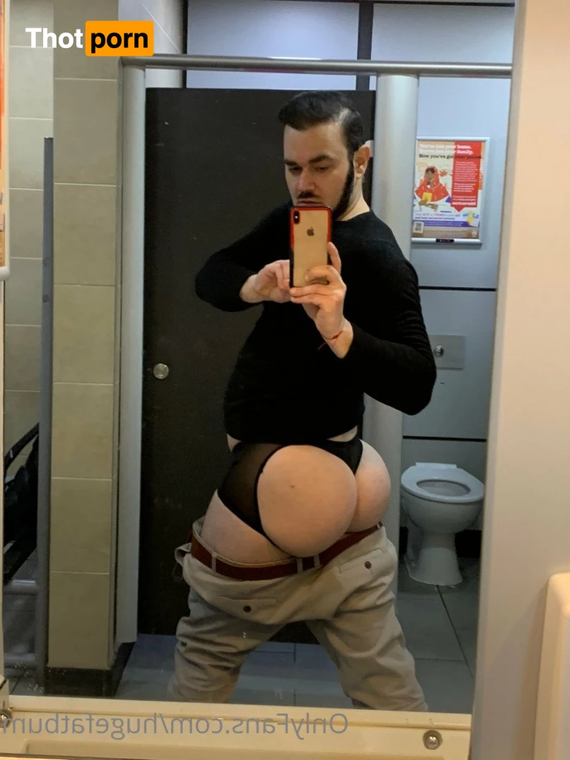HugeFatBum 3299982