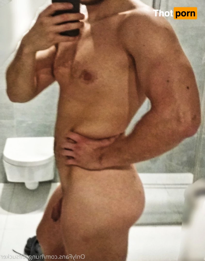 Hung Selfsucker 3580249