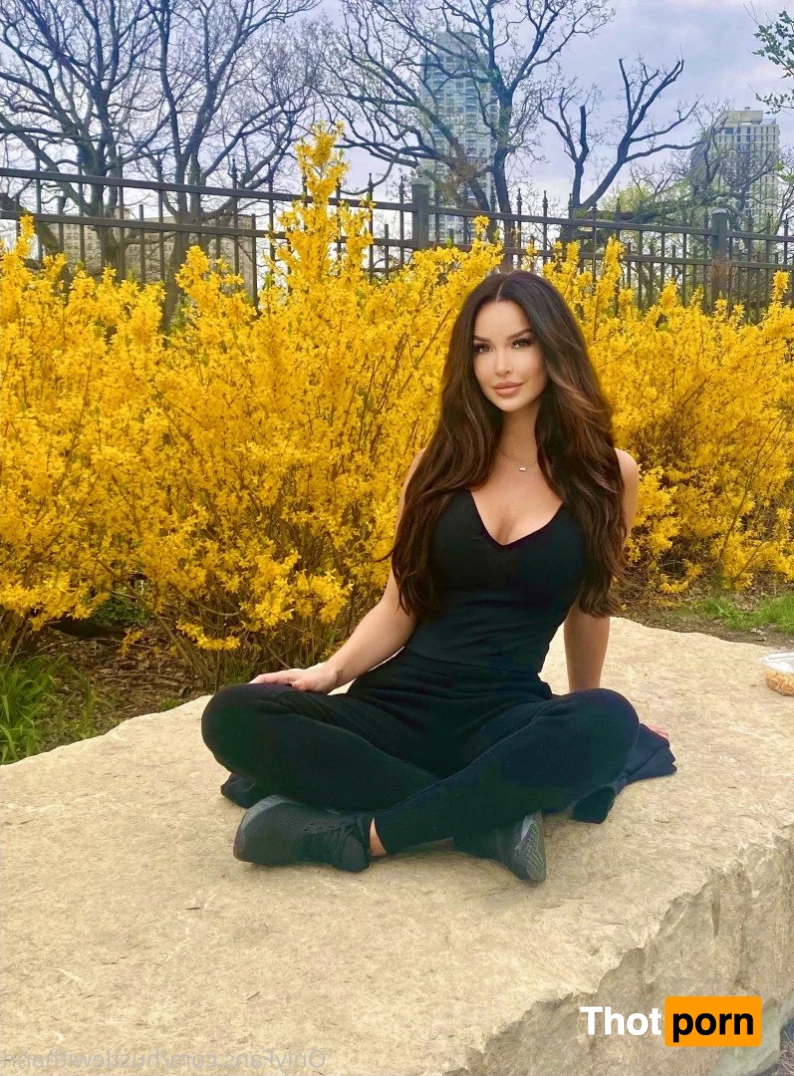 Hustle With Ann 3356066