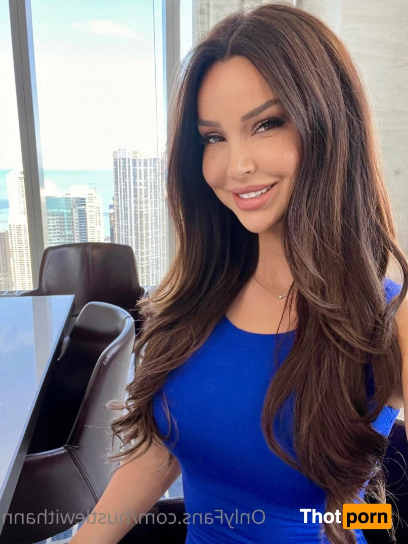 Hustle With Ann 3356597