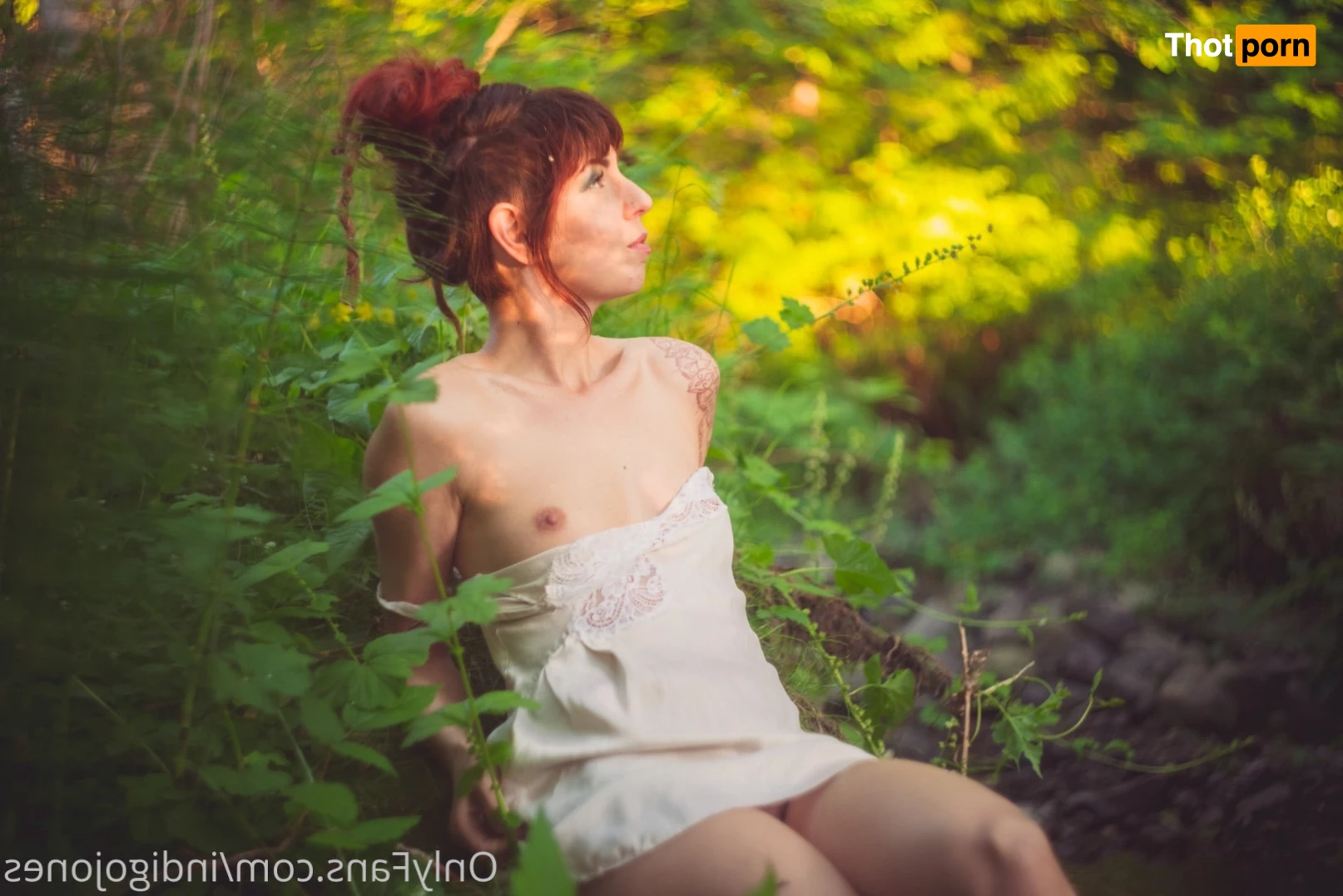 𝐈ndìgo Jone𝐒 10044985