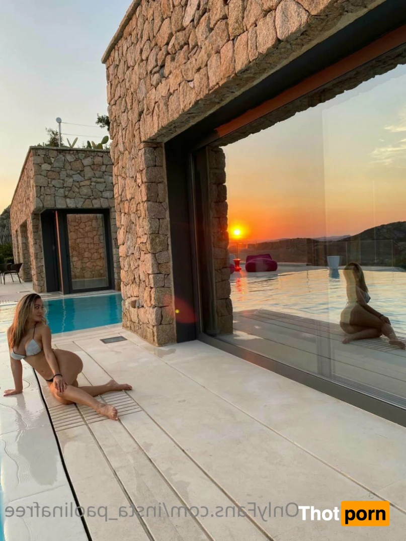 Paolina Free 12095387