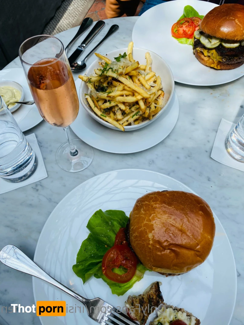 Iris In The Kitchen 15615912