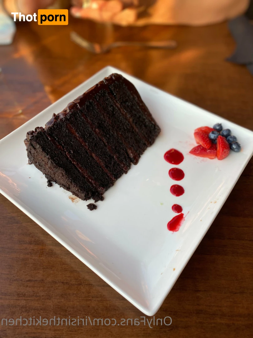 Iris In The Kitchen 15650263