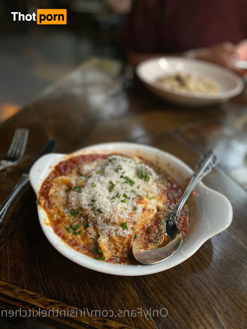 Iris In The Kitchen 15652383