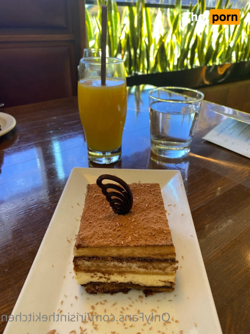 Iris In The Kitchen 15676408