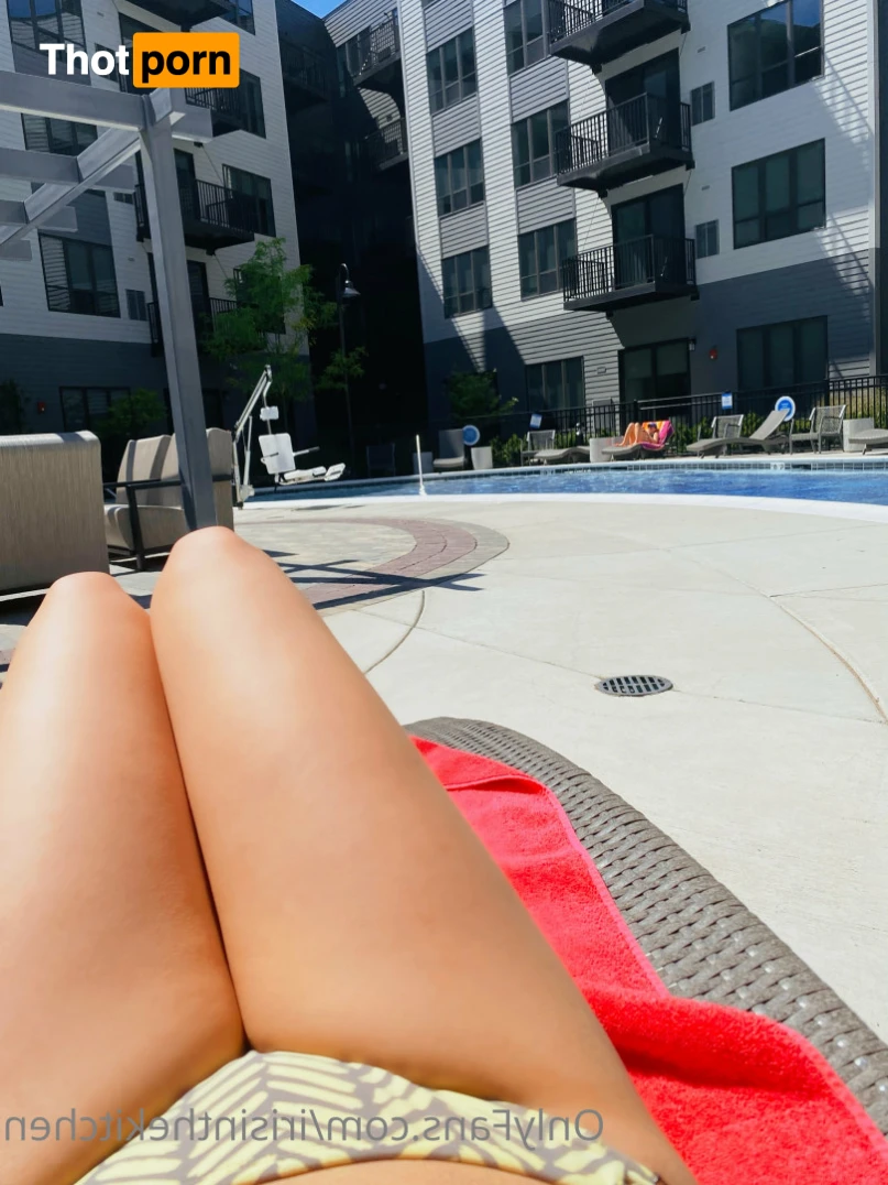 Iris In The Kitchen 15719767