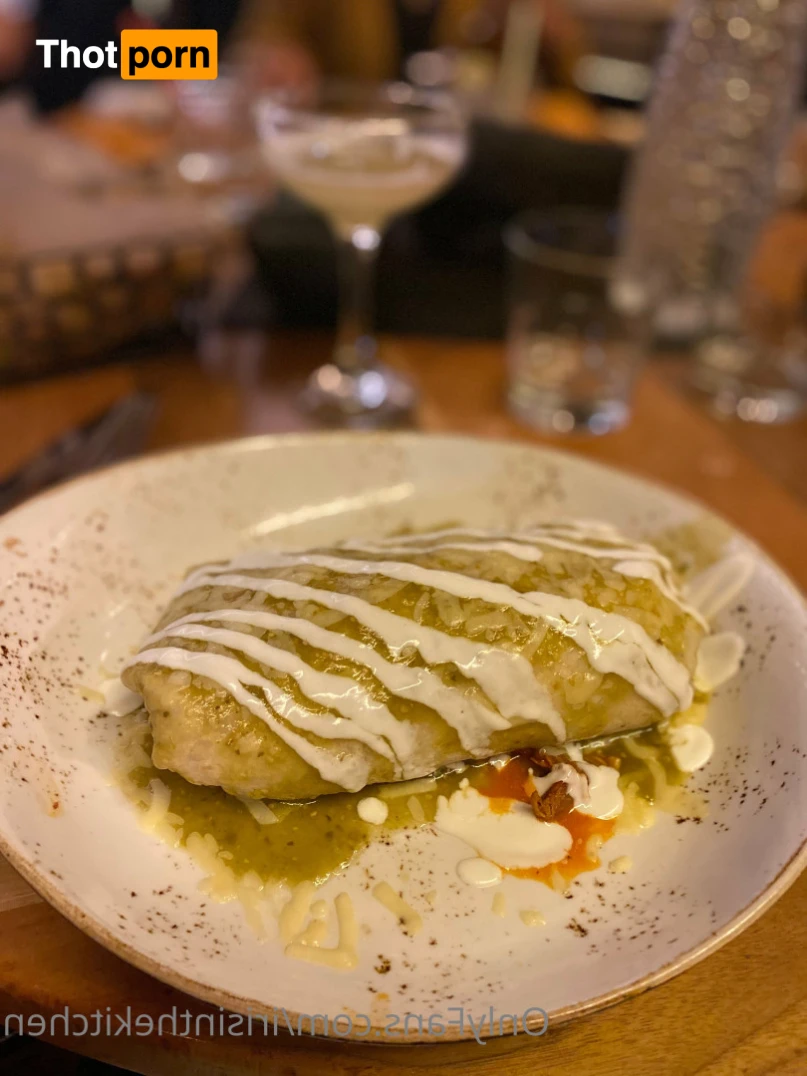 Iris In The Kitchen 15733747