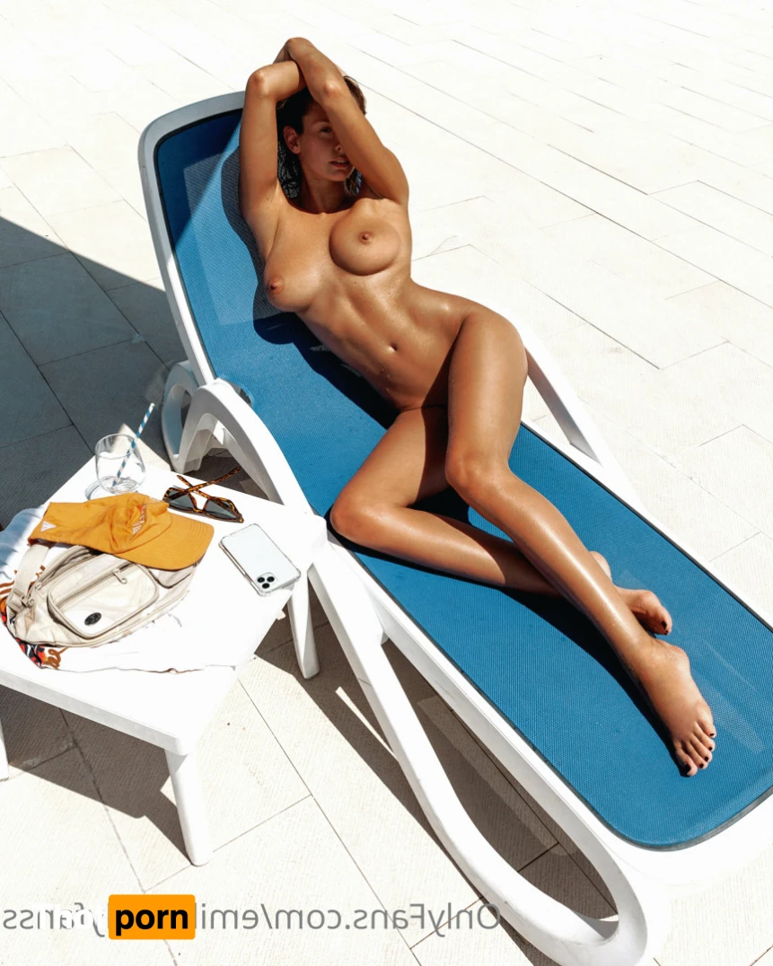 Emily’s OnlyFans 12090570