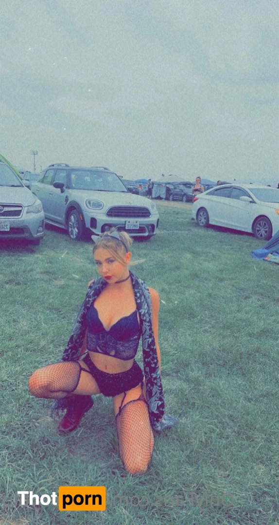 𝐓𝐡𝐞 𝐘𝐎𝐔𝐍𝐆𝐄𝐒𝐓 𝐆𝐢𝐑𝐋 𝐨𝐧 𝐎𝐅💙 3534039