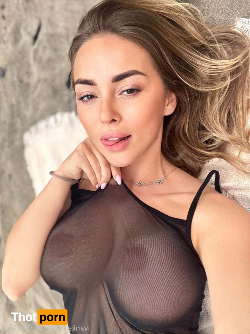 Ivanka Peach 9836508